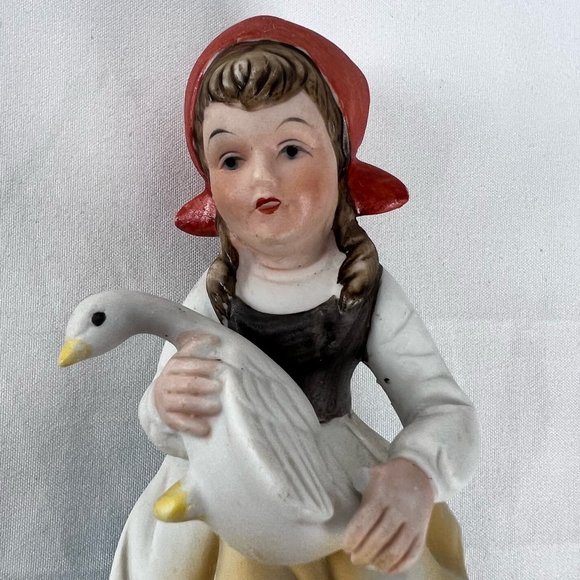 Vintage Porcelain Figurine of Village Girl Lady w/Red Hat Holding Goose 6" - Picture 6 of 10